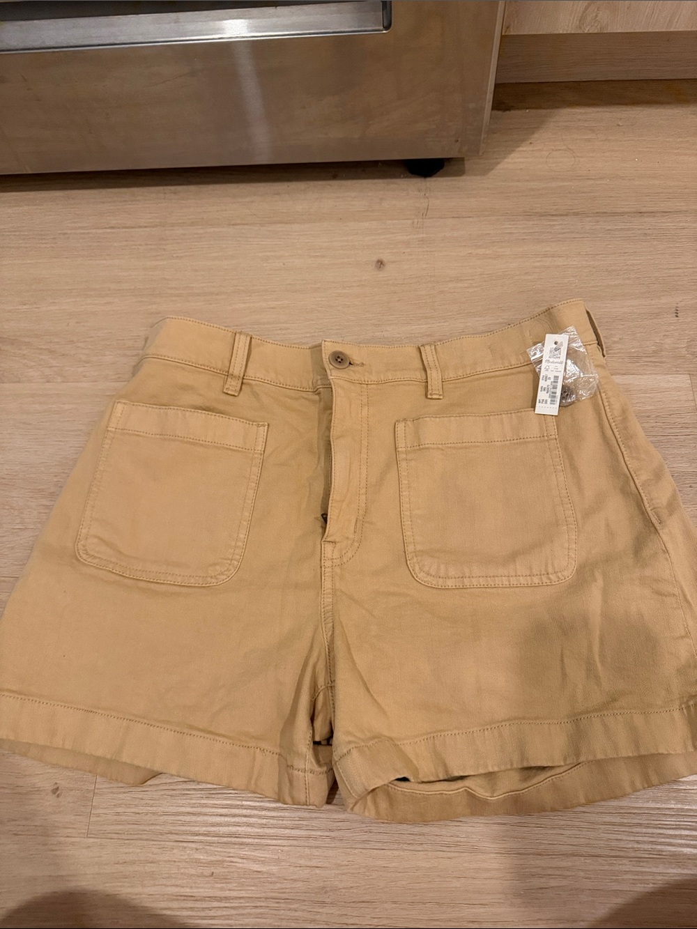Madewell High-Waist Tan patch pocket Shorts